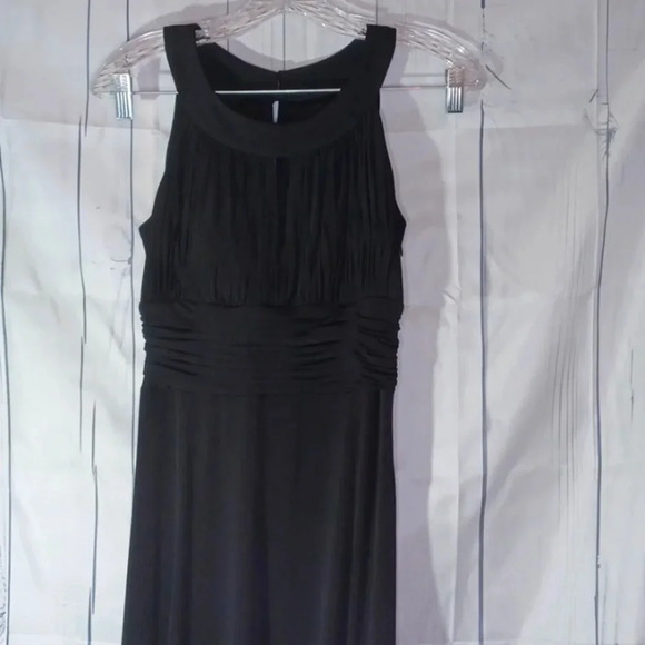 Signature By Sangria black sleeveless Evening Gown - Picture 1 of 8